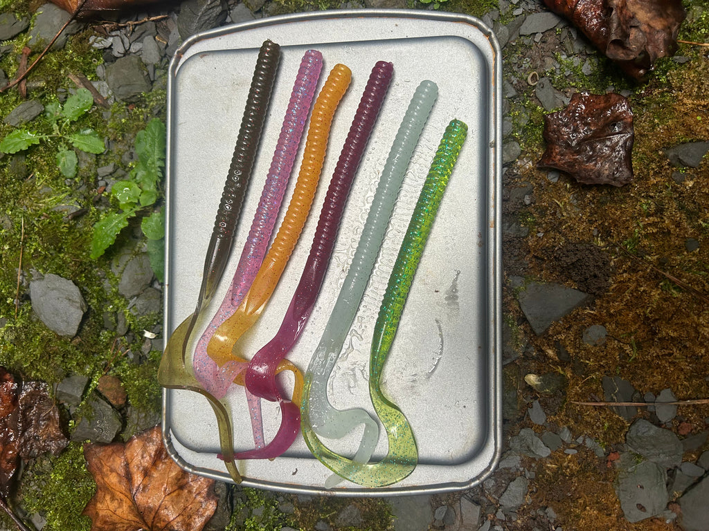 Curly Tailed Worm (10 in)